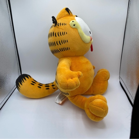 Garfield Plushie 13” Stuffed Animal Collectible Fat Orange Striped Cat Kitty - Picture 4 of 9